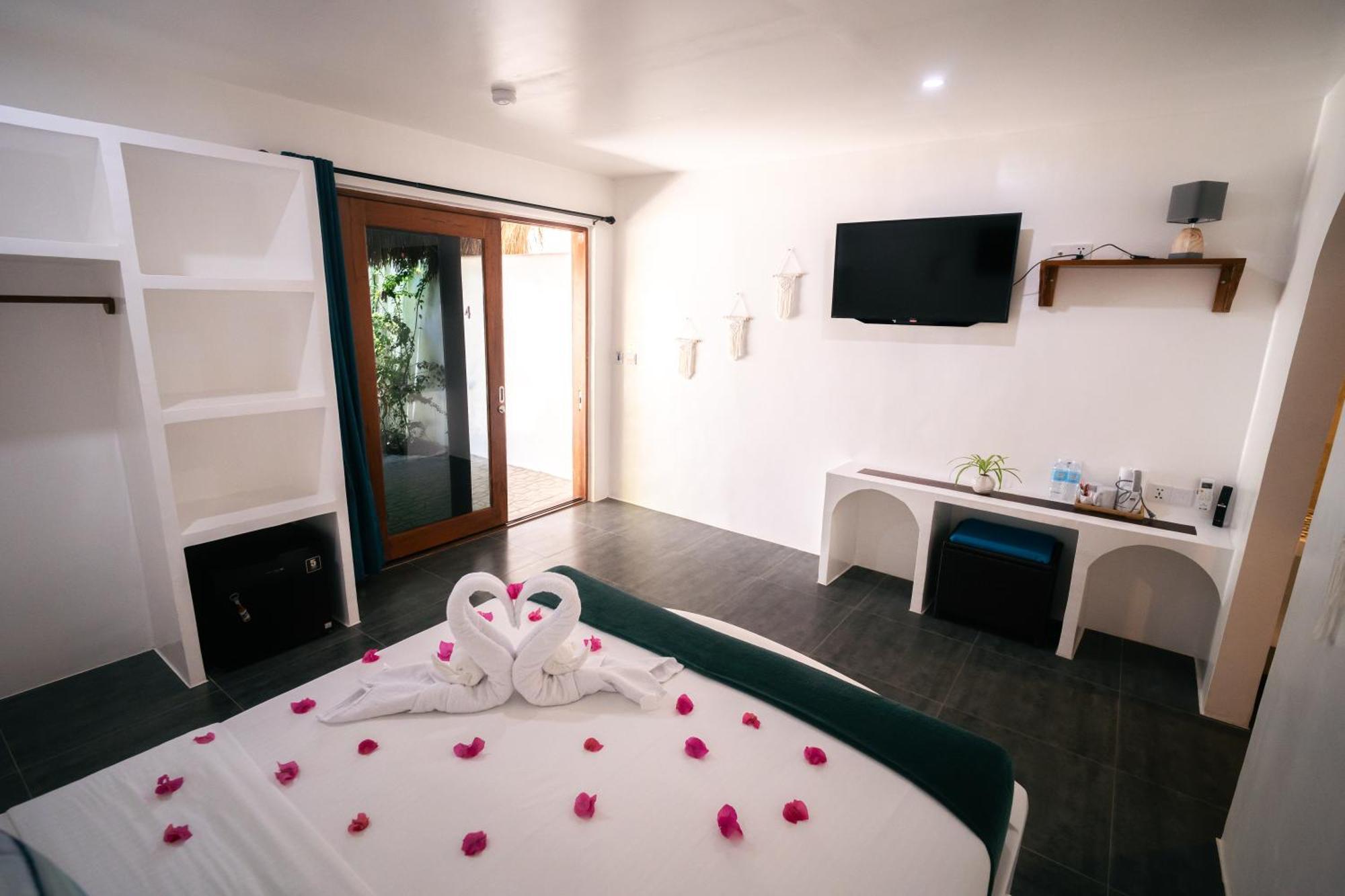 Secret Paradise Moalboal Ngoại thất bức ảnh